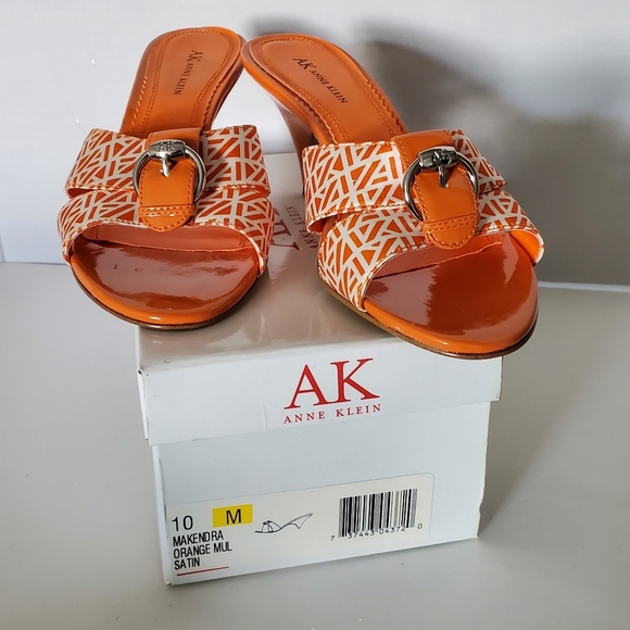 New Anne Klein Makendra Orange Satin Mule Size 10 - Picture 7 of 7